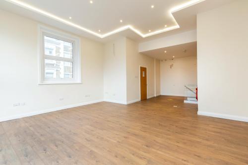 181 Earls Court, Earls Court Road, Earls Court, London, SW5
