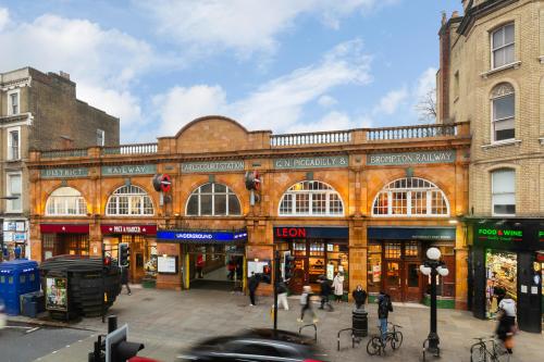 181 Earls Court, Earls Court Road, Earls Court, London, SW5