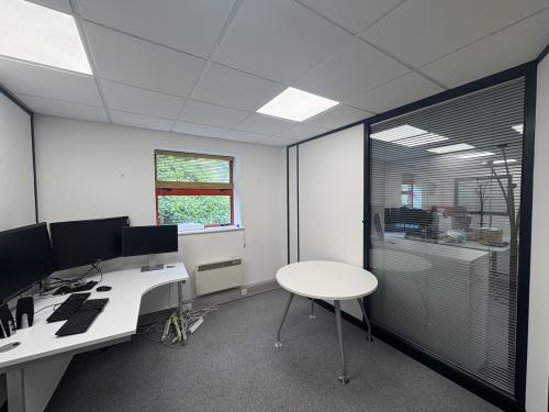 Unit 17, Petersfield Business Park, Bedford Road, Petersfield, GU32