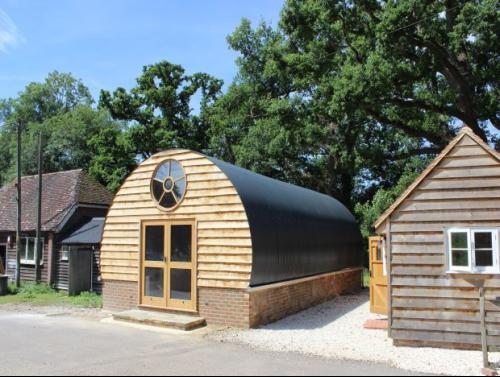Nissen Hut, Floodgates Farm, Castle Lane, West Grinstead, RH13