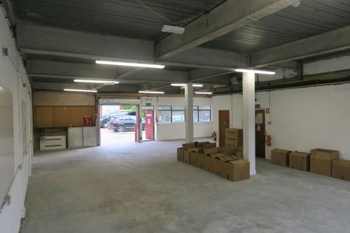 Unit 4, Swan Wharf Business Centre, Waterloo Road, Uxbridge, UB8