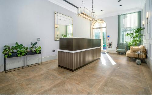 118 Picacilly, Mayfair, London, W1J