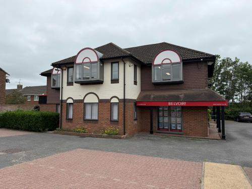 14-16 Mulfords Hill, Tadley, RG26