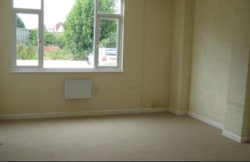 Alderton 2, Priory Park Industrial Estate, London Road, Tetbury, GL8