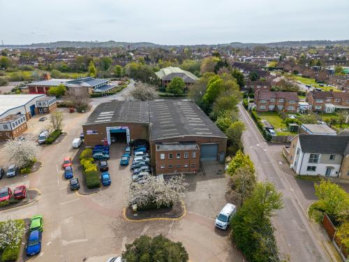Unit 8, Walter Lawrence Trading Estate, Dunstable, LU6