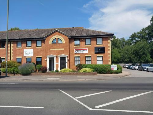 Tanners Yard, 3 London Road, Bagshot, GU19