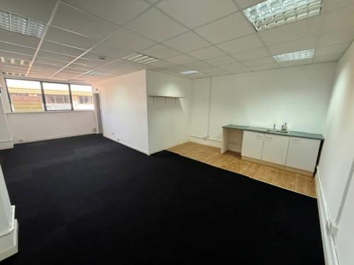 B7 Laser Quay, Medway City Estate, Culpeper Close, Rochester, ME2