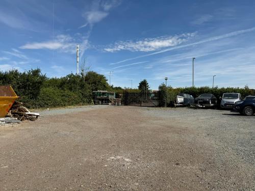 Tye View Yard, Cranfield Park Road, Wickford, SS12