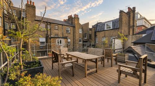 23 Gosfield Street, Fitzrovia, London, W1W