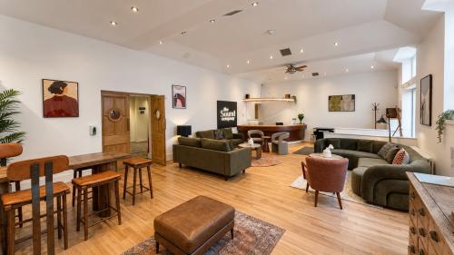 23 Gosfield Street, Fitzrovia, London, W1W