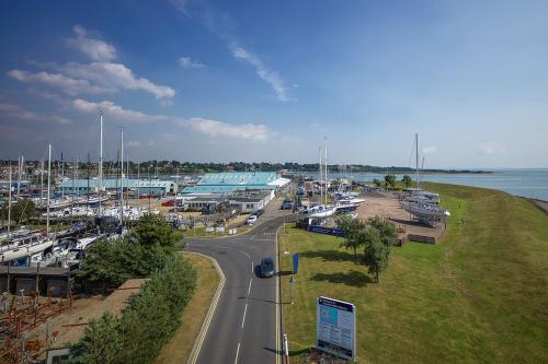 Brokers Office B1, Hamble Point Marina, Huntsman Road, Hamble, Southampton, SO31