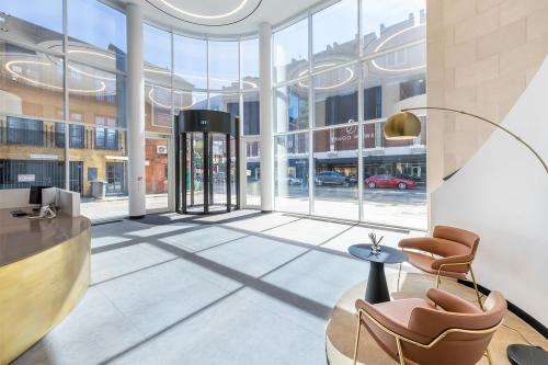 Swan Court, 11 Worple Road, Wimbledon, London, SW19