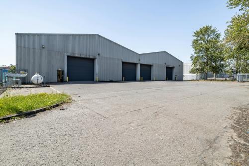 Unit B Laporte Way, Luton, LU4