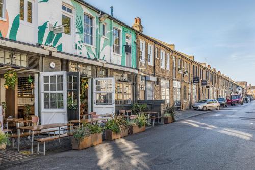 Lonsdale Road, Queens Park, London, NW6