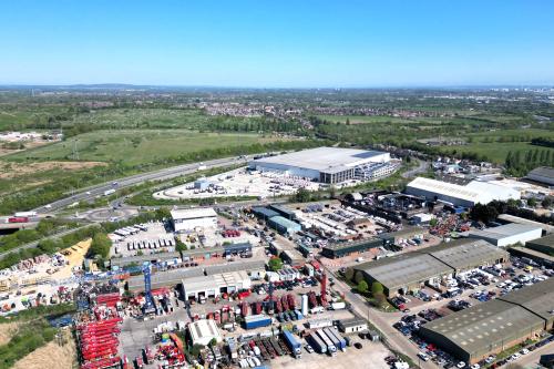 Unit 17-19 Thurrock Commercial Centre, Purfleet Industrial Park, Kerry Avenue, Purfleet-on-Thames, RM15