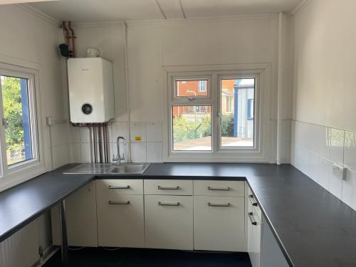 Unit 7 8 & 9, Hythe Marine Park, Shore Road, Hythe, Southampton, SO45