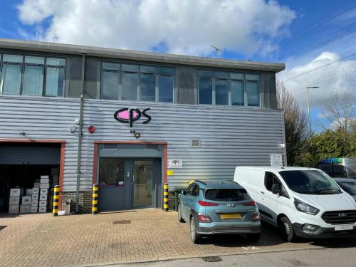 Unit 12, Orbital 25 Business Park, Tolpits Lane, Watford, WD18