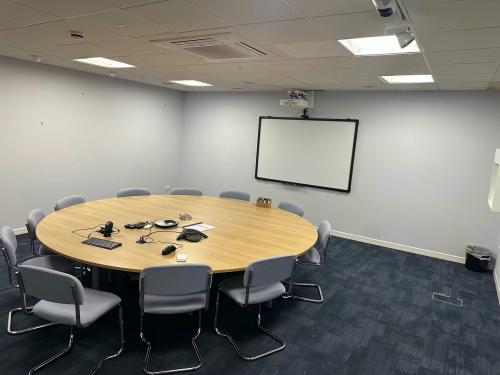 Unit 30, Anglo Business Park, Smeaton Close, Aylesbury, HP19