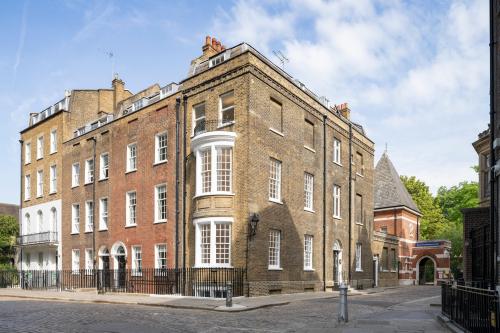 12a Charterhouse Square, Farringdon, London, EC1M