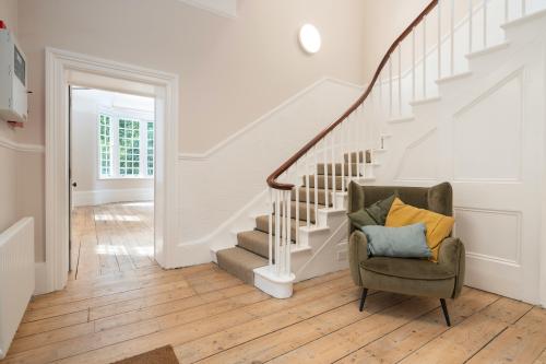 12a Charterhouse Square, Farringdon, London, EC1M