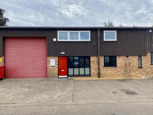 Unit 8, Thames Industrial Estate, High Street South, Dunstable, LU6