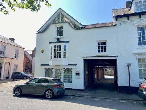 5 West Mills, Newbury, RG14