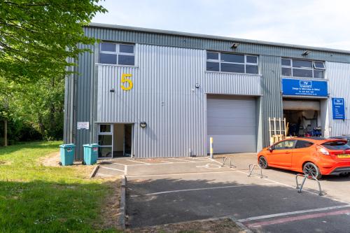 Unit 5 The IO Centre, Kimpton Industrial Park, Minden Road, Sutton, SM3