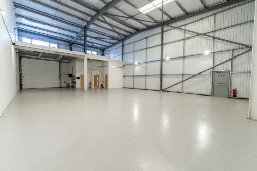 Unit 5 The IO Centre, Kimpton Industrial Park, Minden Road, Sutton, SM3