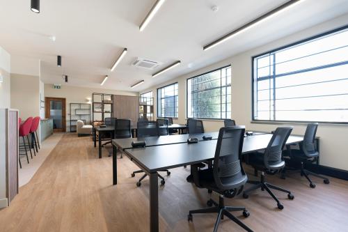 The Lumiere - HQ Building, 5 Elstree Way, Borehamwood, WD6