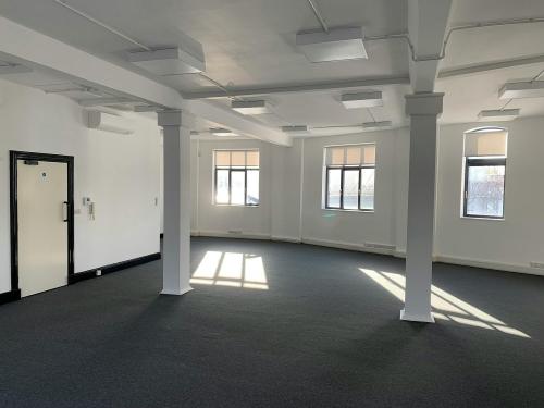 Unit 2F Westpoint, 31-33 Warple Way, Acton, London, W3