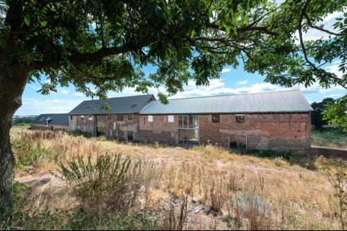 Lower Monkton Barns, Lower Monkton Farm, St. Weonards, Hereford, HR2