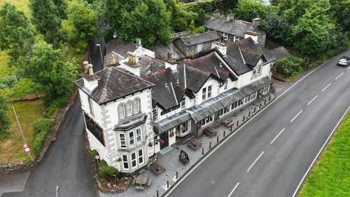 Troutbeck Bridge, The Sun Hotel, Windermere, LA23