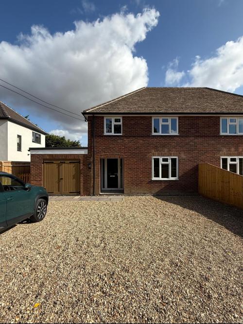 3 Cross Tree Farm Cottages, Old Wallingford Way, Sutton Courtenay, Abingdon, OX14