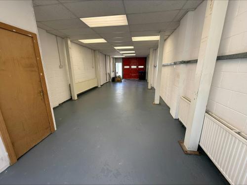 Unit 10, Stirling Industrial Centre, Borehamwood, WD6
