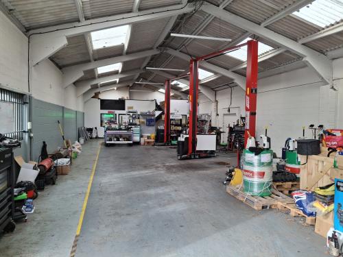 Unit 2, Five Tree Works Industrial Estate, Bakers Lane, West Hanningfield, Chelmsford, CM2
