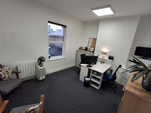 Room 10 Tavistock Yard, 58 Tavistock Street, Bedford, MK40