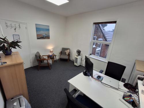 Room 10 Tavistock Yard, 58 Tavistock Street, Bedford, MK40