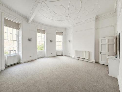 33 Clarges Street, Mayfair, London, W1J
