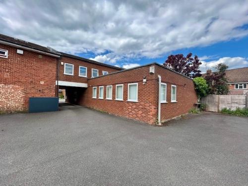Abacus House, Horseshoe Road, Pangbourne, Reading, RG8