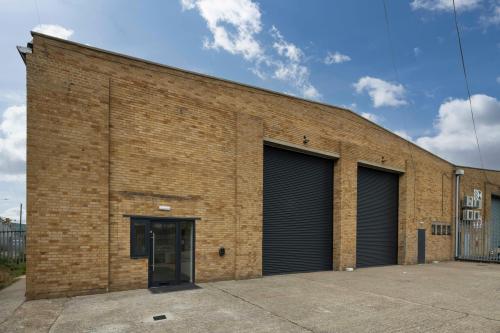 61 Millmarsh Lane, Enfield, EN3