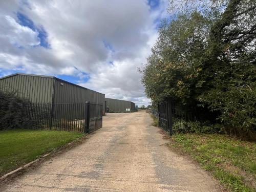 Unit 1 & Unit 2, Georges Farm, Hillesden Road, Buckingham, MK18