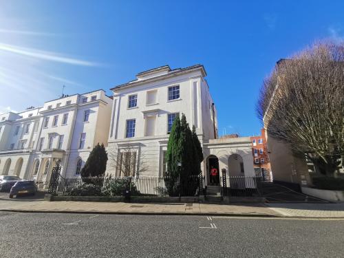 29 Carlton Crescent, Southampton, SO15