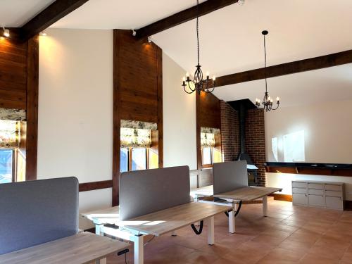 Jackson's Lodge, Fawley Bottom Lane, Fawley Bottom, Henley-on-Thames, RG9