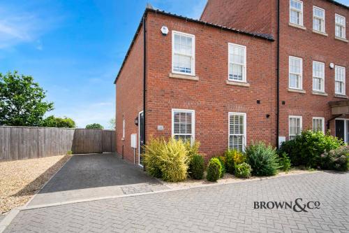11 Blossom Grove, Retford, DN22