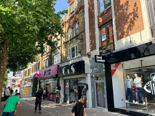 80 North End, Croydon, CR0