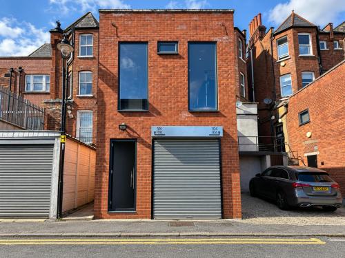 96 Muswell Hill Broadway, Muswell Hill, London, N10