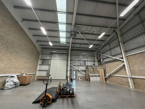 Unit 8, Gateway Business Centre, Thamesmead, London, SE28