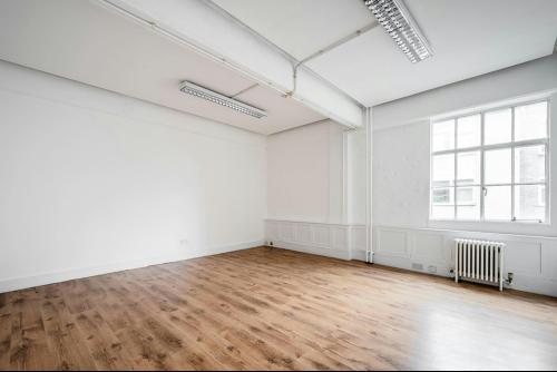 2.04 Hoxton Street Studios, 12-18 Hoxton Street, Shoreditch, London, N1