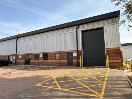 Unit 18, Rushy Platt Industrial Estate, Caen View, Swindon, SN5
