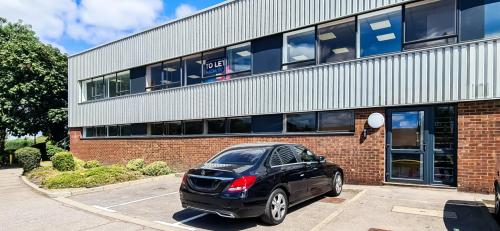 Unit 1, Viscount Industrial Estate, Poyle, SL3